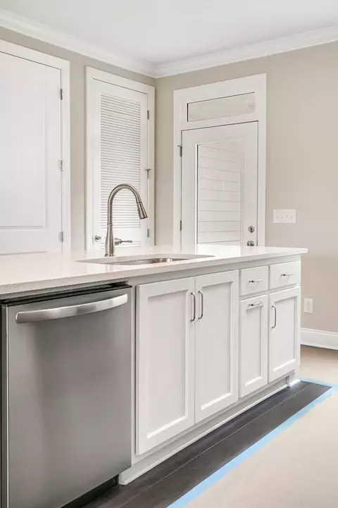 Kitchen - 218 Buxton Rd, Dalton, GA 30721 photo 4 of 7