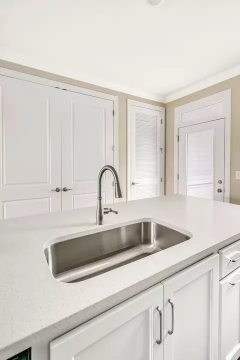 Kitchen - 218 Buxton Rd, Dalton, GA 30721 photo 3 of 7
