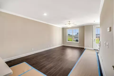 Living - 218 Buxton Rd, Dalton, GA 30721 photo 3 of 3