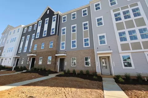Exterior - 1757 Blacksmith Way UNIT B, Frederick, MD 21702 photo 1 of 3
