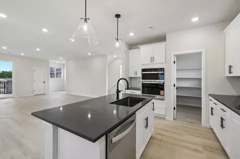 Kitchen - 8678 King St, Westminster, CO 80031 photo 3 of 8