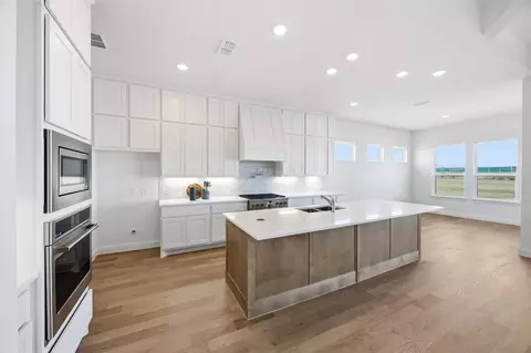 Kitchen - 2724 Dunnet Dr, Celina, TX 75009 photo 2 of 4