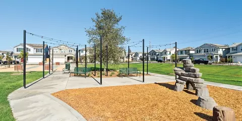 View/Area - 1445 W Payson Ave, Visalia, CA 93291 photo 7 of 7
