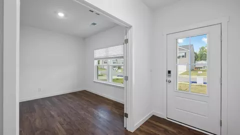 Entry Way - 7372 Bendire Loop, Hixson, TN 37343 photo 2 of 8
