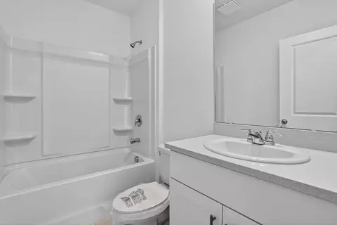 Bath - 13513 Sawmill St, Parrish, FL 34219 photo 2 of 4
