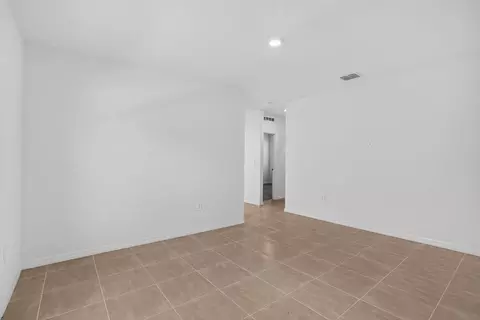 Living - 13513 Sawmill St, Parrish, FL 34219 photo 3 of 4