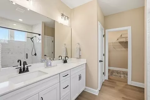 Bath - 1611 Edgemont Rd, Wendell, NC 27591 photo 4 of 6