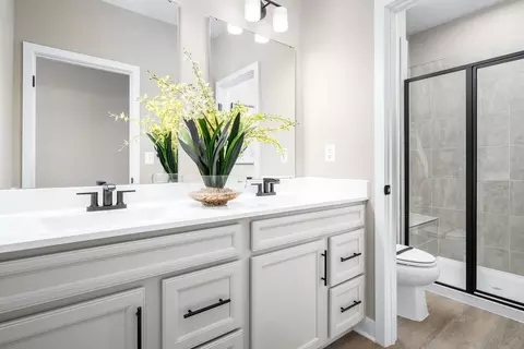 Bath - 4062 Perseus Ln # A, Charlottesville, VA 22901 photo 1 of 4