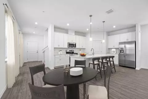 33165 Happy Heart Dr, Wesley Chapel, FL 33545