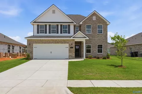 103 Berry Blossom Dr, Toney, AL 35773