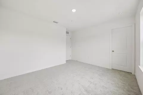 Bedroom - 5228 Luisa Ct, Saint Cloud, FL 34771 photo 3 of 11