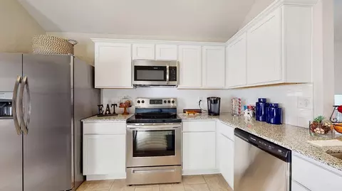 Kitchen - 11 Deerfield Dr, Ward, AR 72176 photo 1 of 5