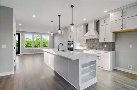 Kitchen - 258 Meridian Way, Fort Mitchell, KY 41017 photo 1 of 11