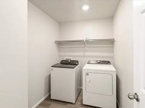 6691 Roundtail Way, Colorado Springs, CO 80925