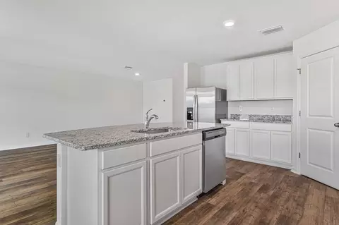 Kitchen - 808 Gen D Macarthur Ave, Labelle, FL 33935 photo 2 of 3