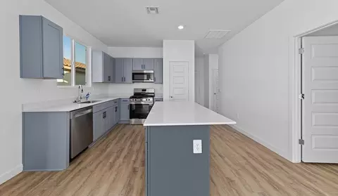 Kitchen - 13960 E Crotalus Way, Vail, AZ 85641 photo 2 of 6