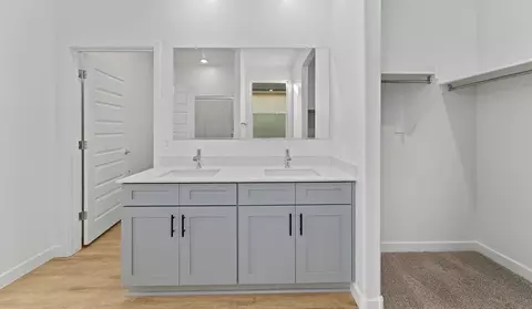 Bath - 13960 E Crotalus Way, Vail, AZ 85641 photo 2 of 6
