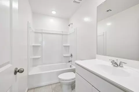 Bath - 12921 E Verbina Ln, Florence, AZ 85132 photo 4 of 4