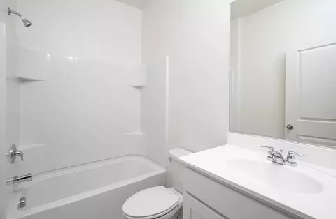Bath - 12921 E Verbina Ln, Florence, AZ 85132 photo 2 of 4