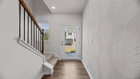 Entry Way - 2001 Clock Rd, New Bern, NC 28562 photo 2 of 7