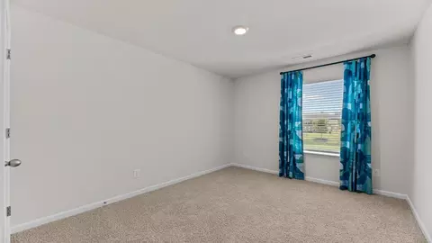 Bedroom - 2001 Clock Rd, New Bern, NC 28562 photo 6 of 13