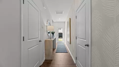 Entry Way - 2001 Clock Rd, New Bern, NC 28562 photo 4 of 7