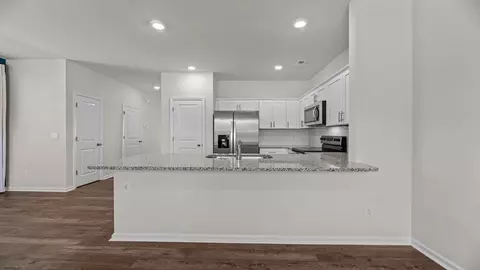 Kitchen - 2001 Clock Rd, New Bern, NC 28562 photo 3 of 7
