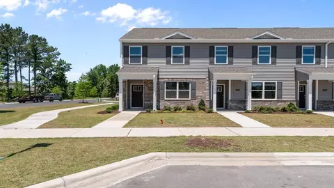 1001 Chiles Dr, New Bern, NC 28562