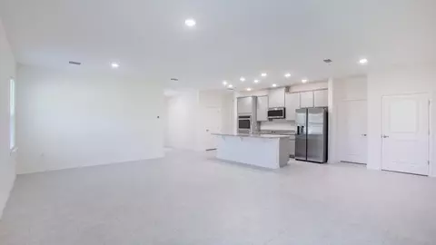 Living - 2214 Elegant Mnr Cir, Edgewater, FL 32141 photo 1 of 2