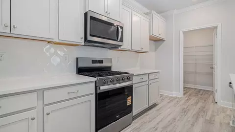 Kitchen - 154 Bantry Ln, Conway, SC 29526 photo 2 of 3