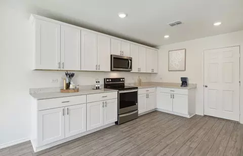Kitchen - Corymbia Drive, Terrell, TX 75160 photo 1 of 3