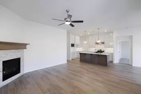 Living - 17252 Billy Rd, Washington, OK 73093 photo 3 of 15