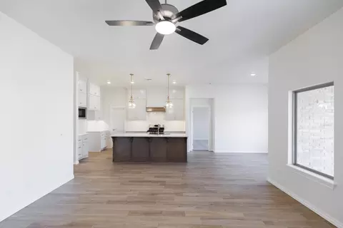 Living - 17252 Billy Rd, Washington, OK 73093 photo 4 of 15