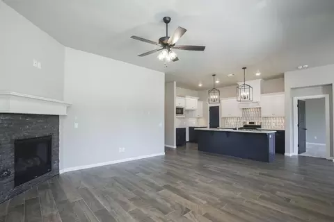 Living - 17252 Billy Rd, Washington, OK 73093 photo 12 of 15