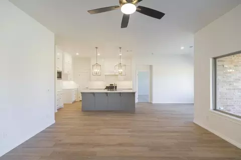 Living - 17252 Billy Rd, Washington, OK 73093 photo 6 of 15