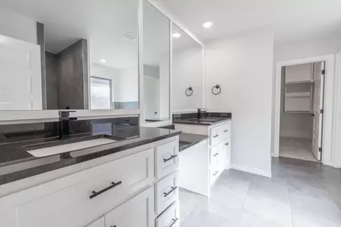 Bath - 17252 Billy Rd, Washington, OK 73093 photo 1 of 14
