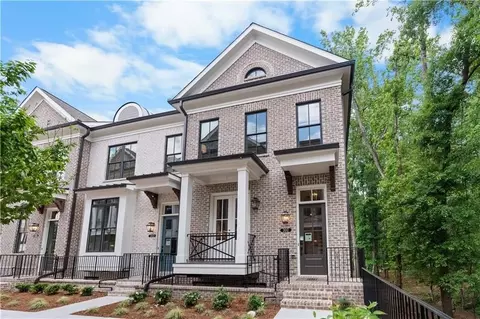 300 Crimson Pine Alley 9, Alpharetta, GA 30009