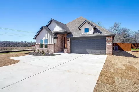 Exterior - Springfield Rd, Springtown, TX 76082 photo 6 of 14