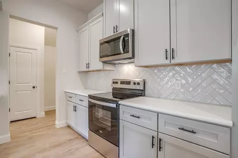 Kitchen - Springfield Rd, Springtown, TX 76082 photo 2 of 4