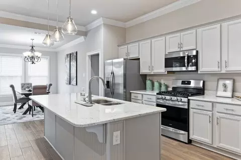 Kitchen - 407 Sutton Ln, Foley, AL 36535 photo 2 of 4