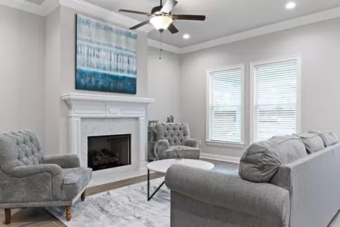 Living - 407 Sutton Ln, Foley, AL 36535 photo 1 of 1