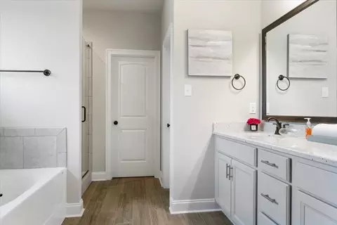Entry Way - 407 Sutton Ln, Foley, AL 36535 photo 3 of 4