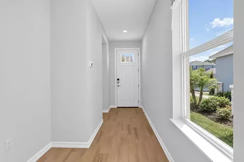 Entry Way - 32472 Sea Loch Loop, Mount Dora, FL 32757 photo 2 of 10
