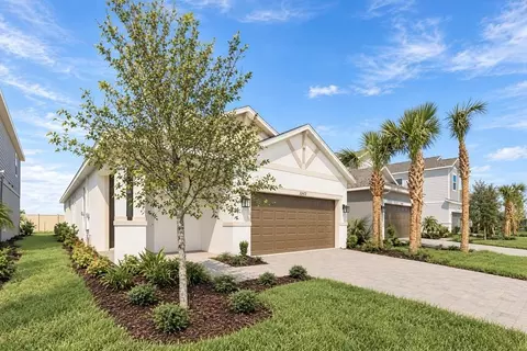 Exterior - 32472 Sea Loch Loop, Mount Dora, FL 32757 photo 5 of 20