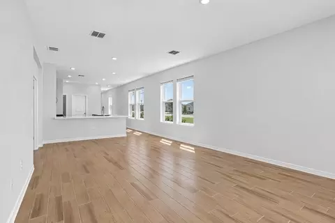 Living - 32472 Sea Loch Loop, Mount Dora, FL 32757 photo 3 of 3