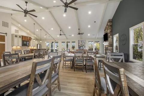 Dining - 3105 Hollace Dr, Jenison, MI 49428 photo 3 of 3