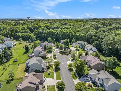 View/Area - 3105 Hollace Dr, Jenison, MI 49428 photo 12 of 14