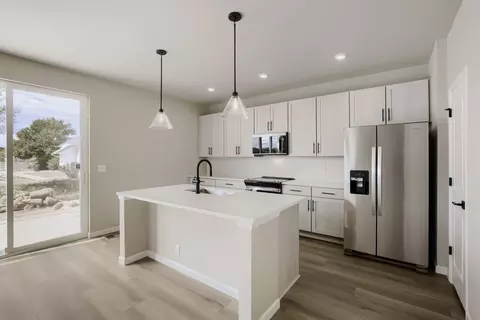 Kitchen - 618 Noola St, Windsor, CO 80550 photo 1 of 3