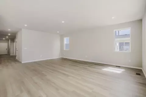 Living - 618 Noola St, Windsor, CO 80550 photo 3 of 5
