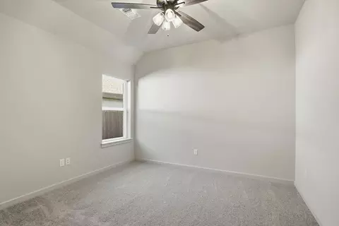 Bedroom - 7215 E Queens Pl, Broken Arrow, OK 74014 photo 2 of 5